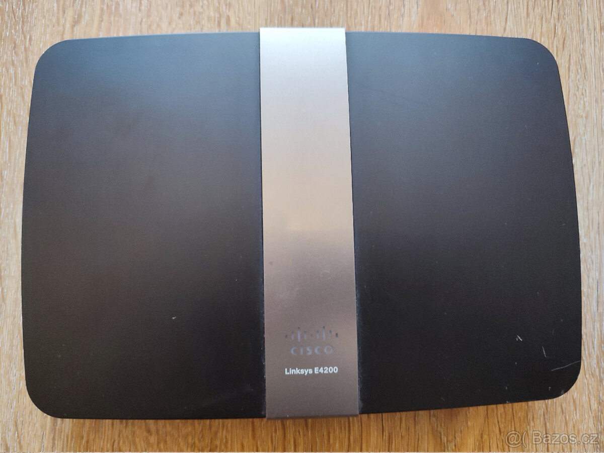 Soubor IT, elktro -xBox, PS, tiskárna, klávesnice, router... - 2