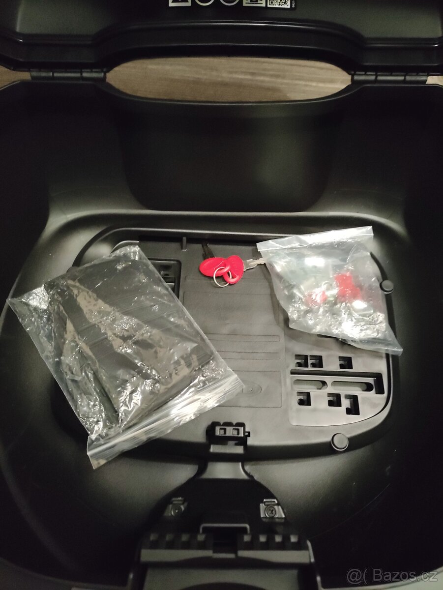 Nový nepoužitý kufr - 2