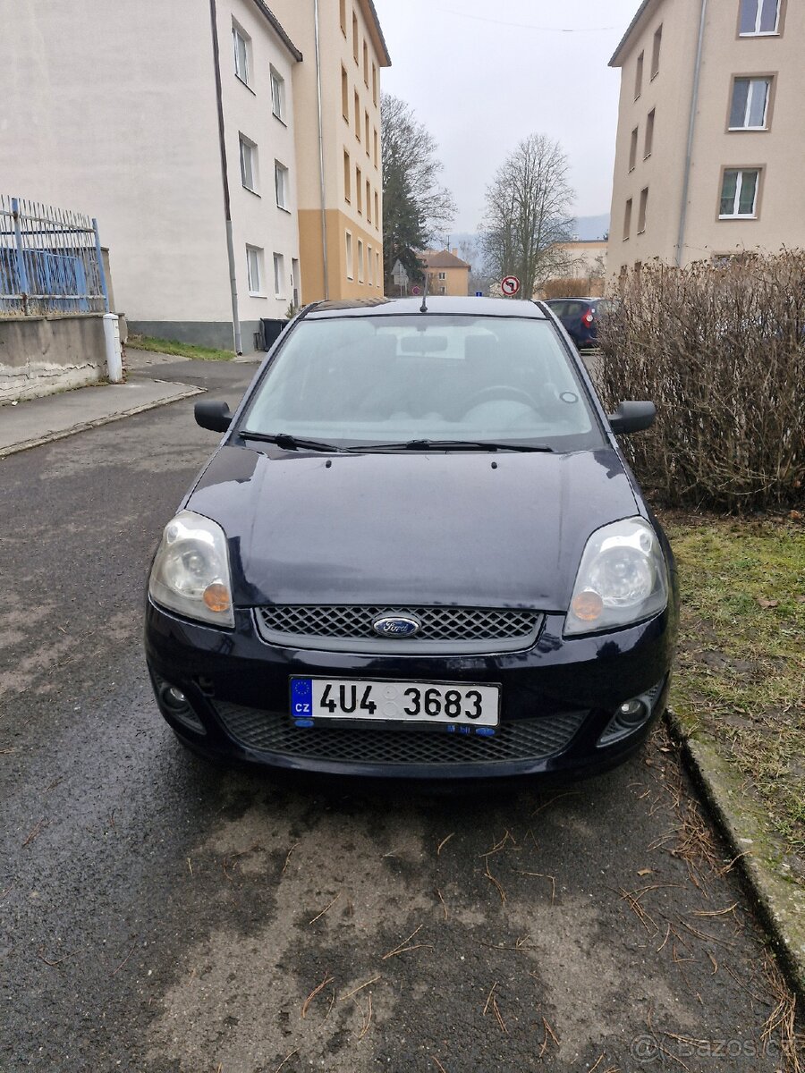 Ford fiesta 1.3 51kW - 2