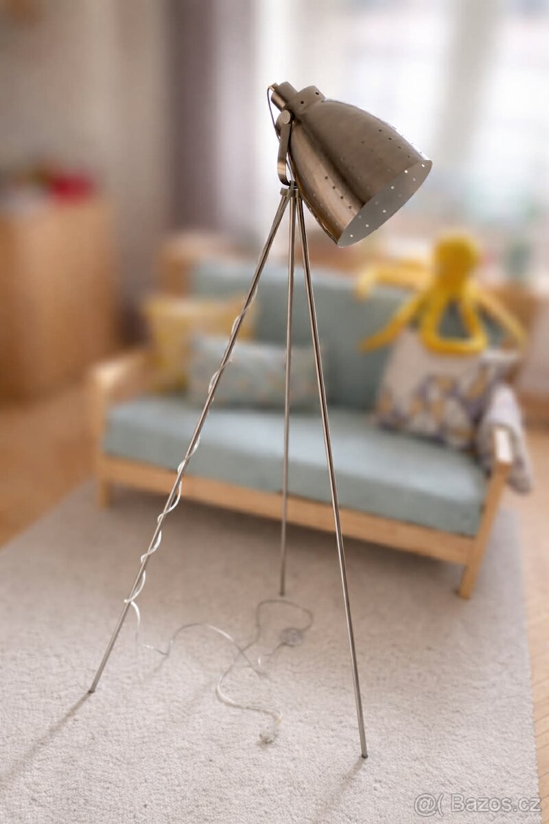 Stojací lampa - 2