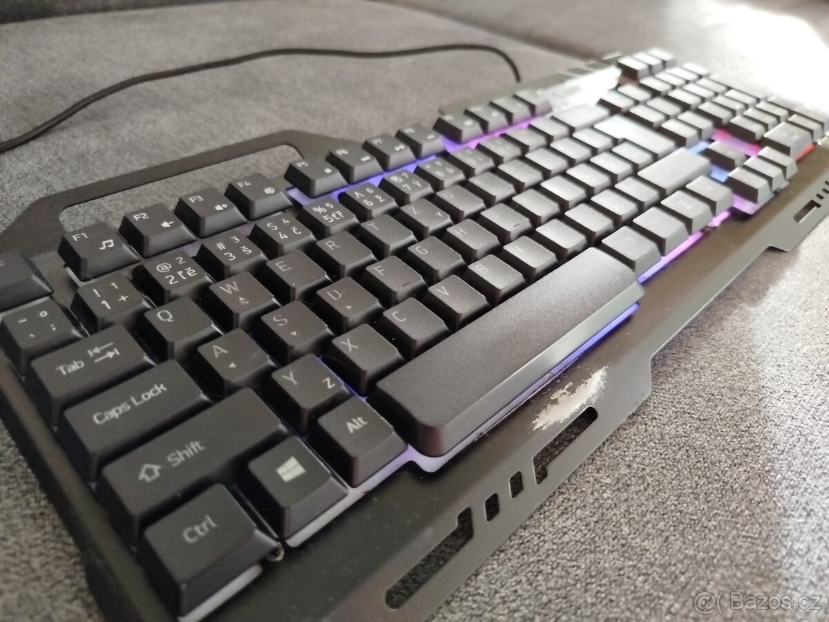 Herní klávesnice s podsvícením - 2