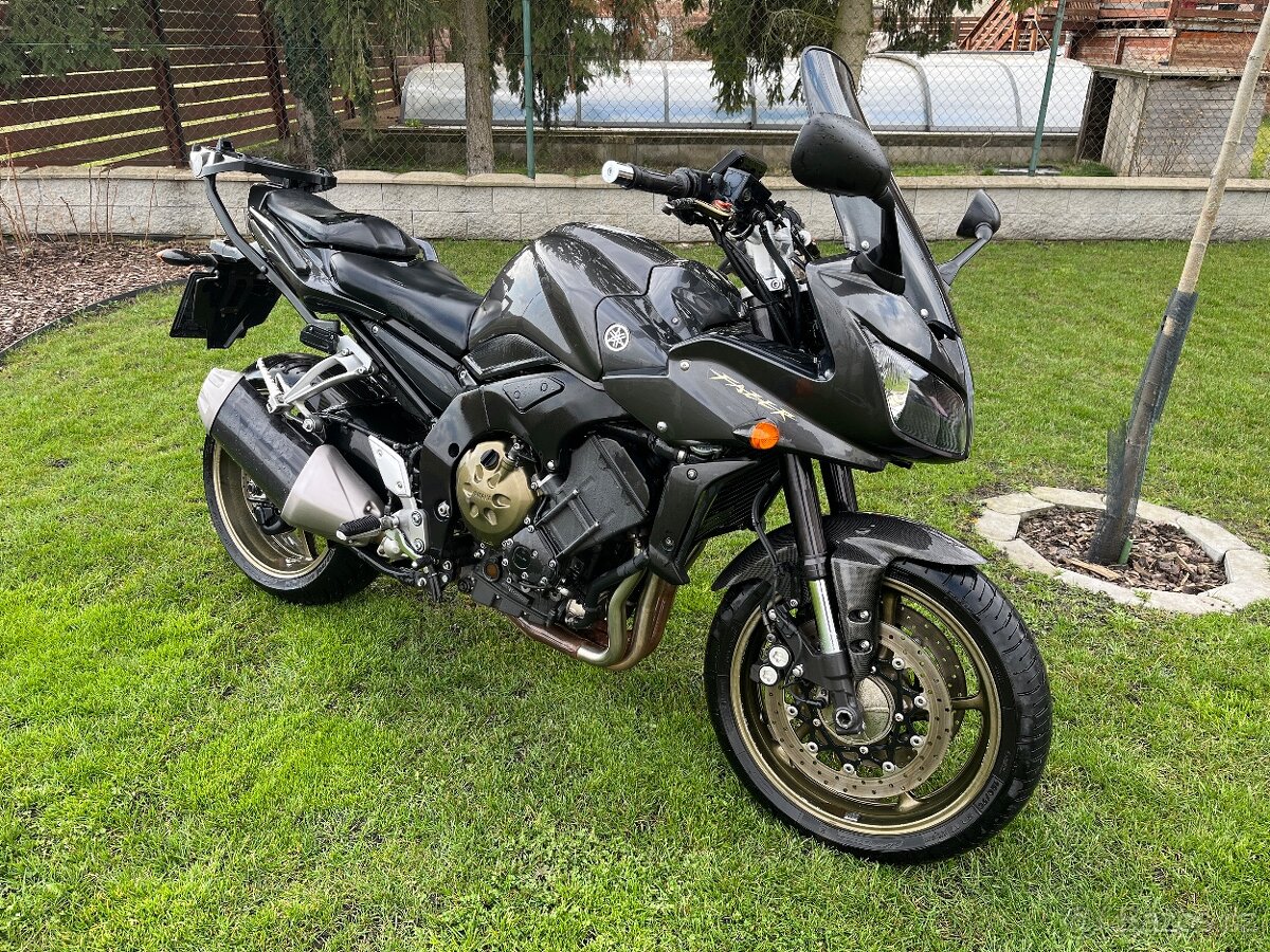 Yamaha FZ1 - 2