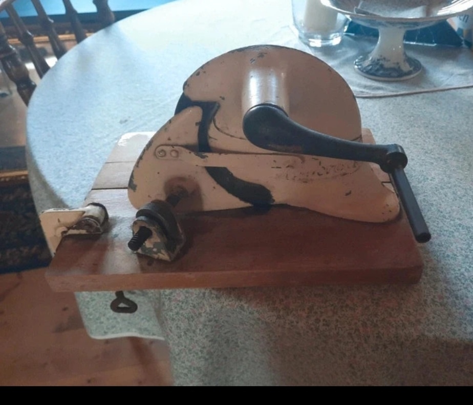 Starý nářezák - 2