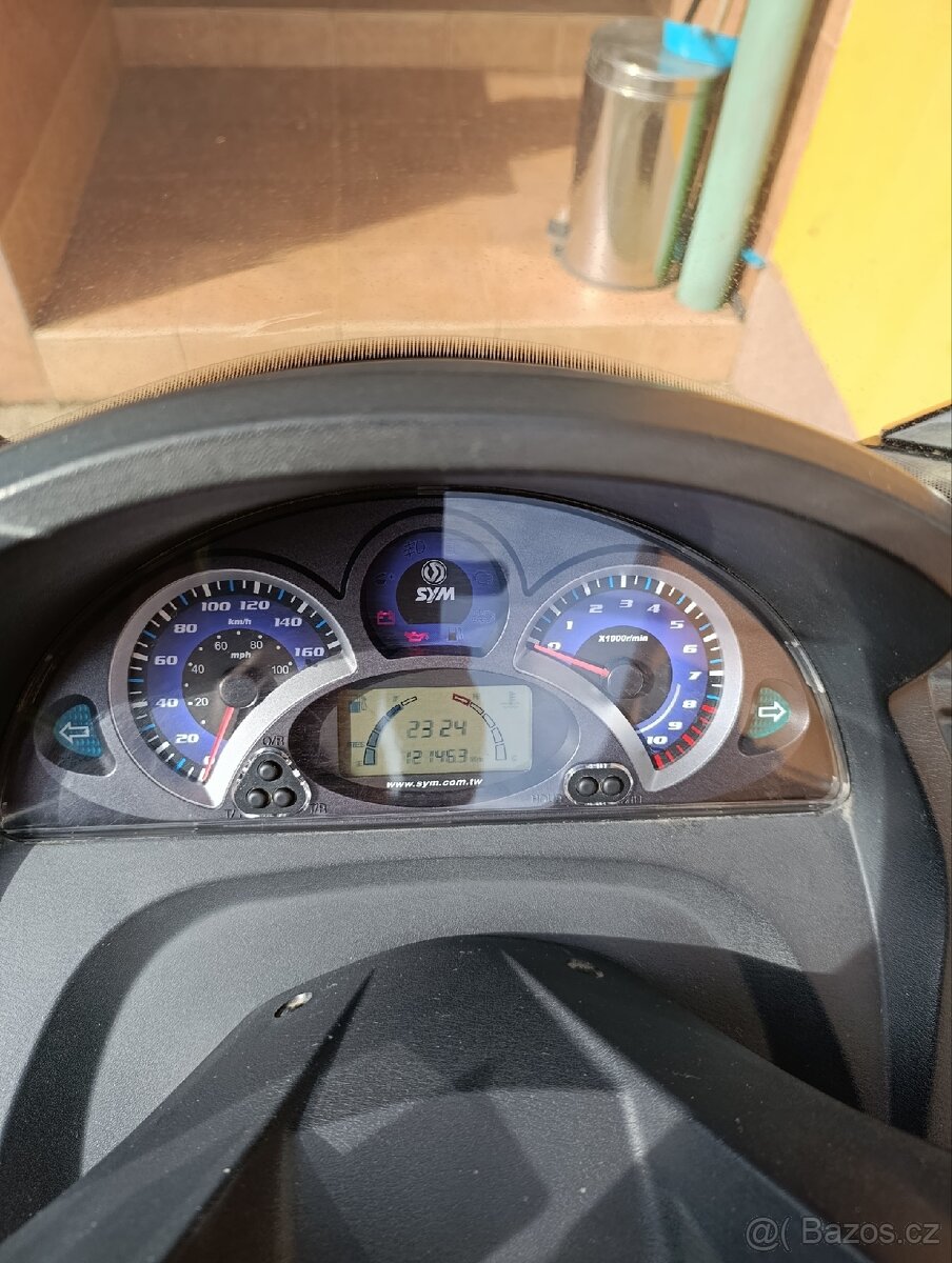 Skútr SYM300ievo - 2