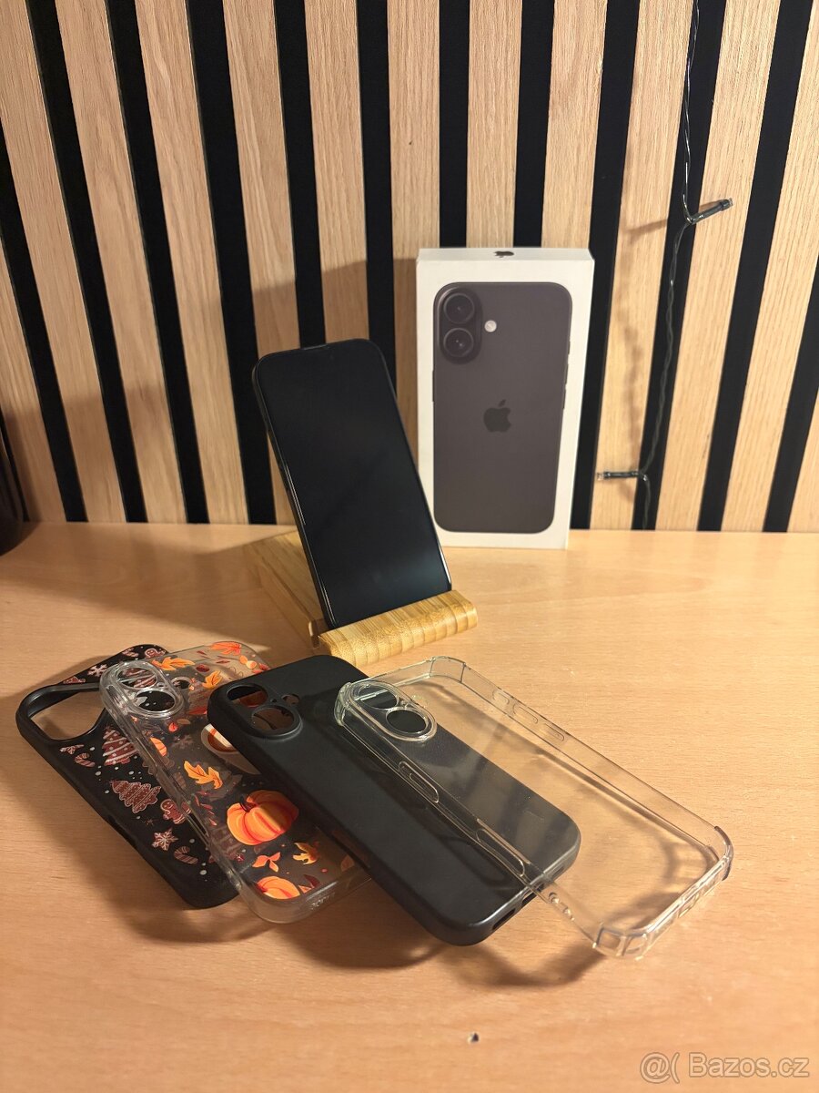 Iphone 16 černý - 2