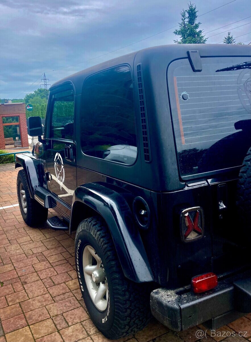 Jeep Wrangler 4.0L 6ti válec TJ 4X4 evropská verze