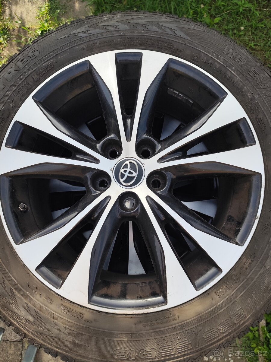 Sadu litých kol Toyota rav 4 235/55R18 - 2