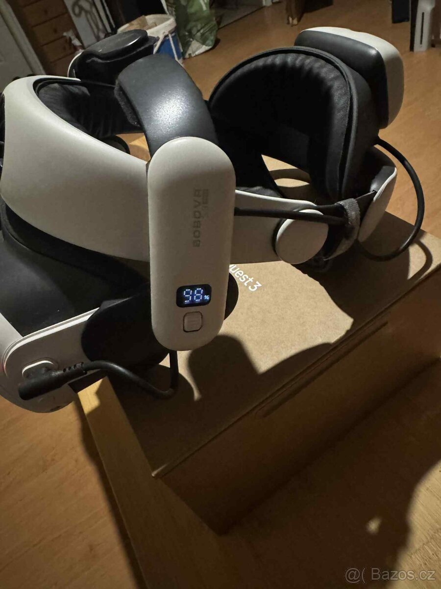 Meta Quest 3(REZERVOVÁNO DO 19.11.2025) - 2