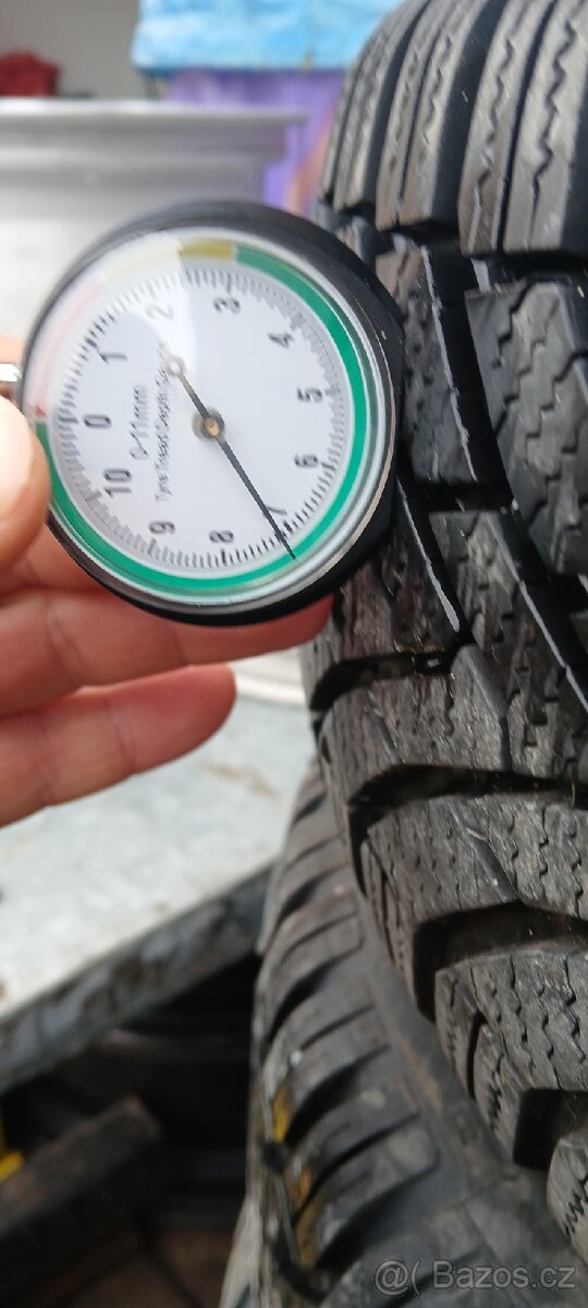 Kola pneu disky na kia hyundai zimni pneu 195/65 r15 - 2