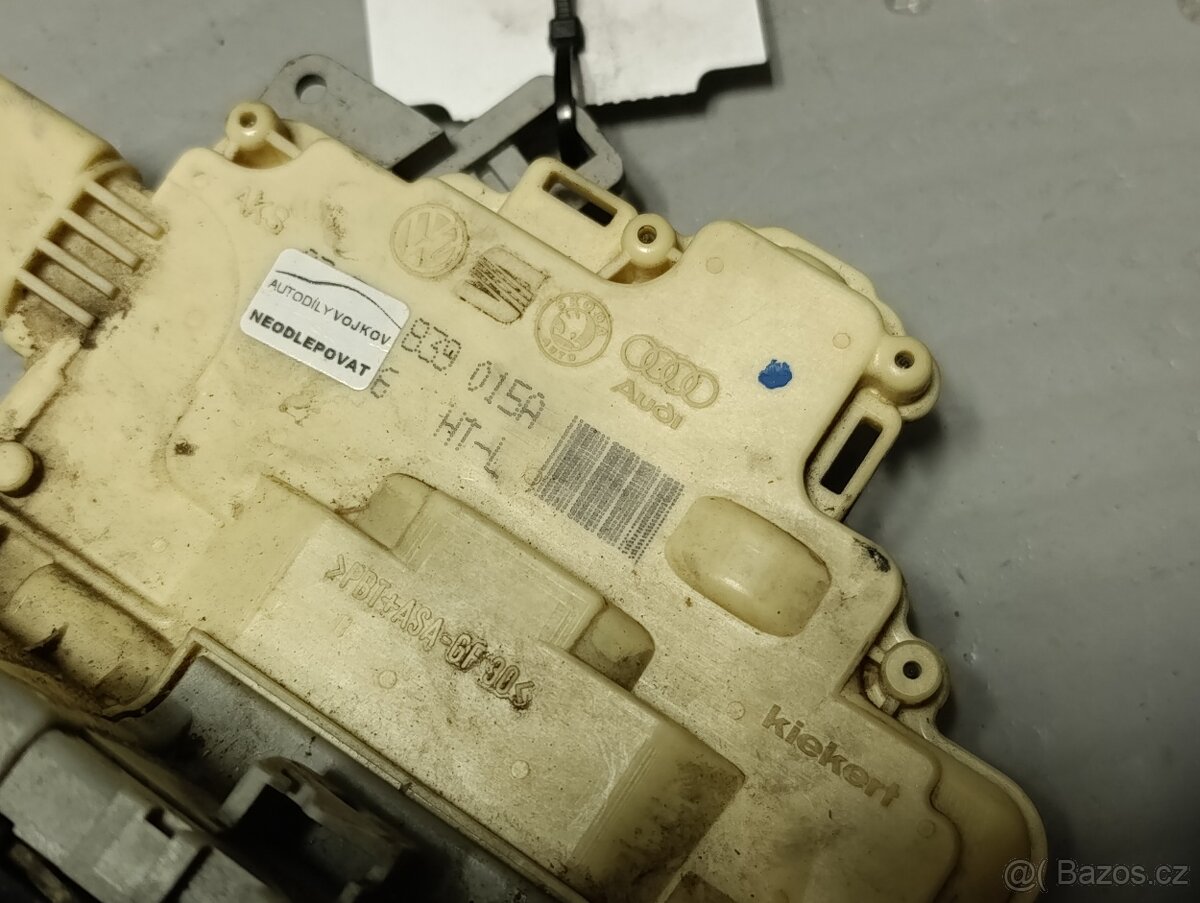 Zámek levé zadní dveře VW Passat B6 - 2