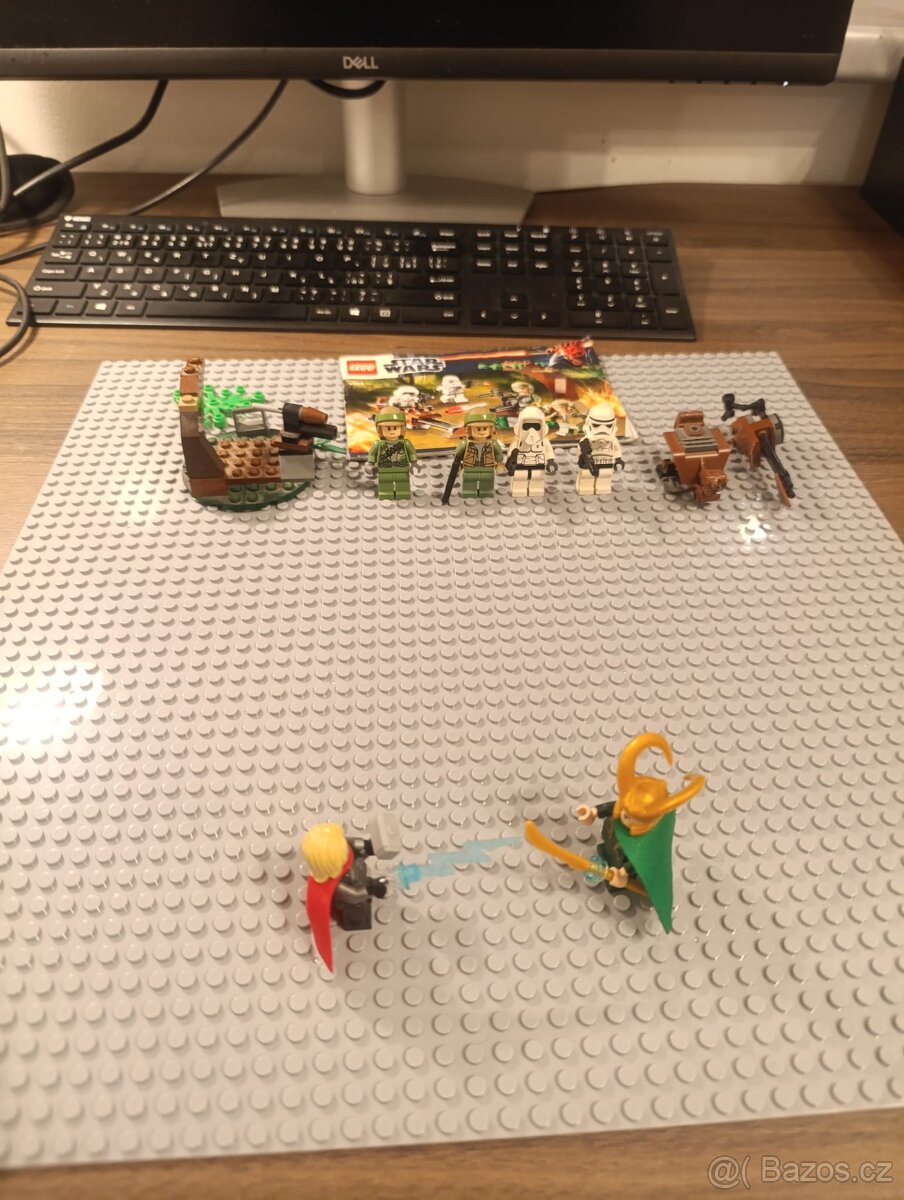 Lego Star Wars Endor Rebel Trooper & Imperial Trooper Battle - 2