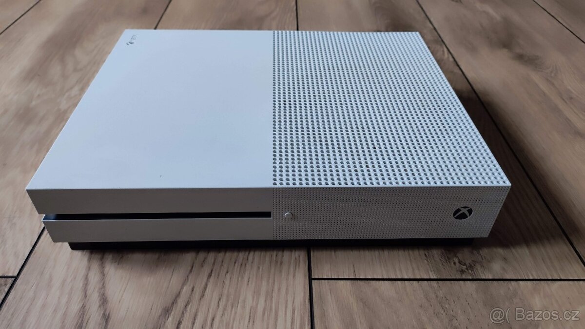 XBOX One S 500GB + Kinect - 2