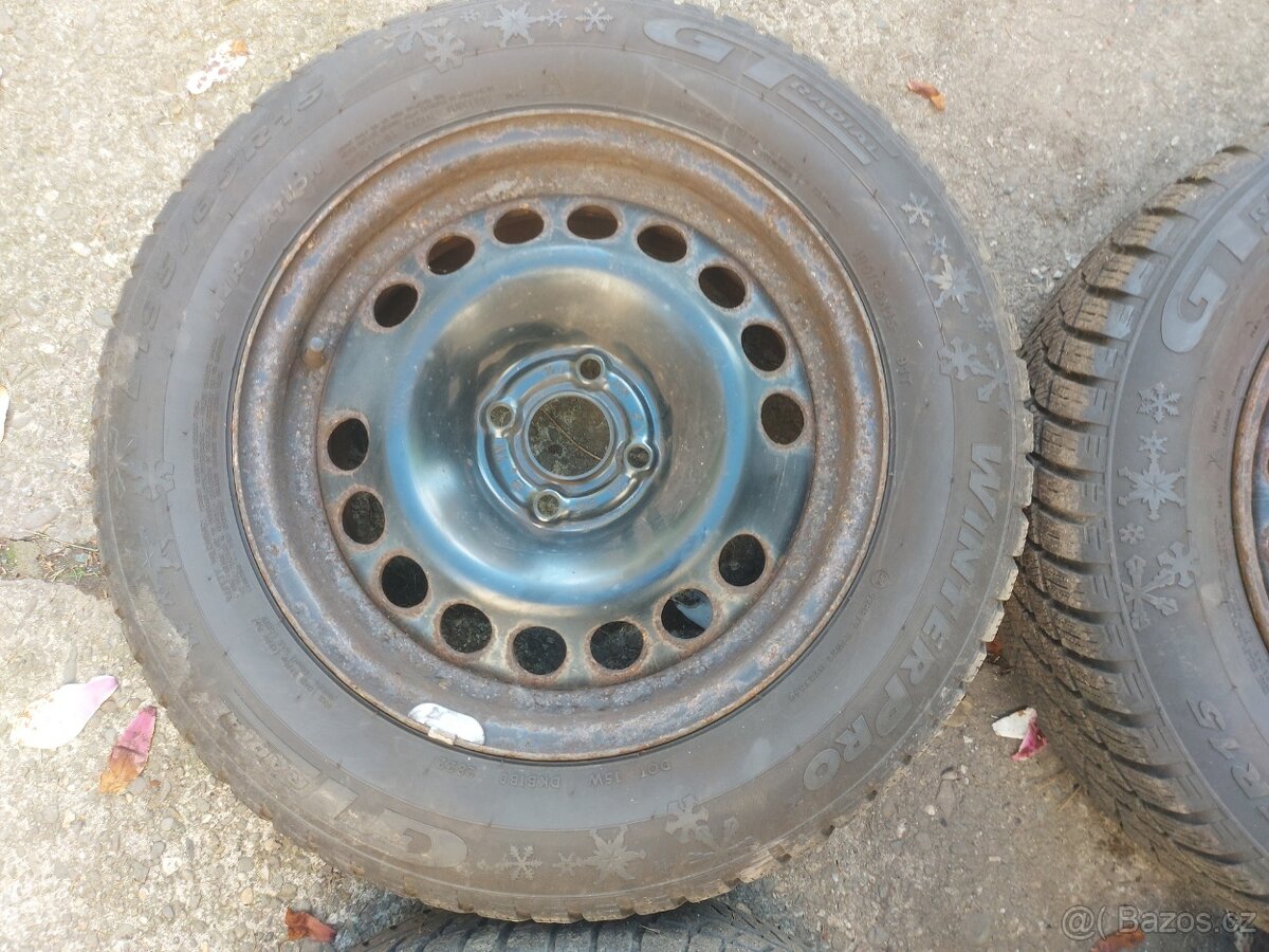 Zimní pneu 195/65 R15 - 2