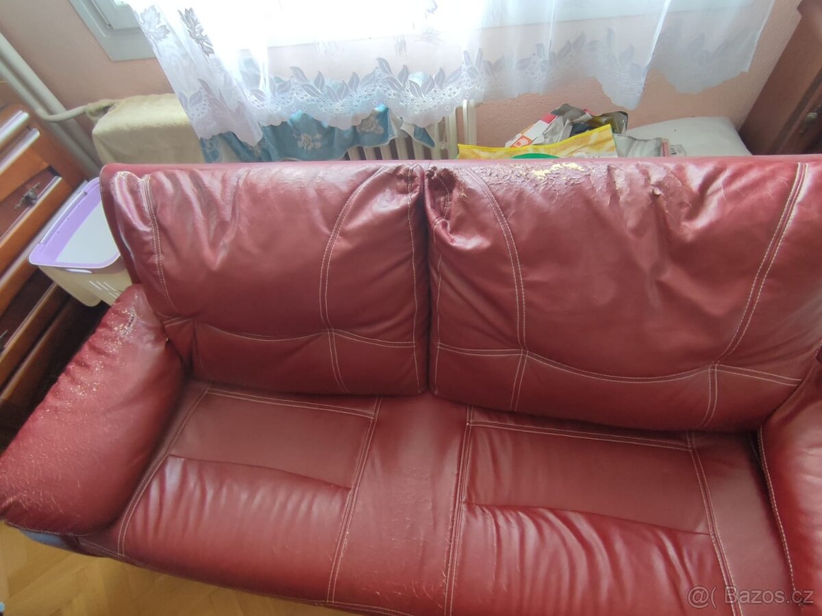 ZDARMA - koženkový gauč - daruji - 2