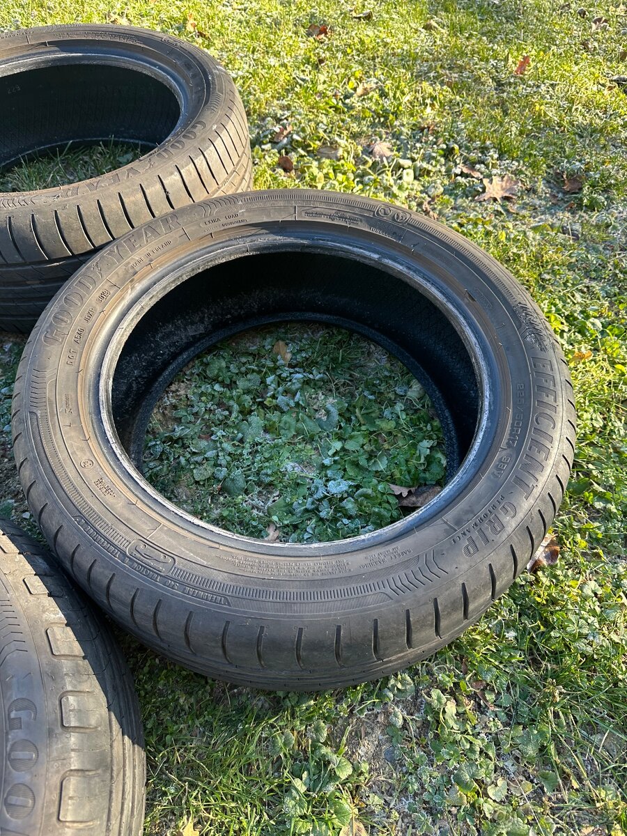 Prodám sadu letních pneu 17“ Good Year - 2