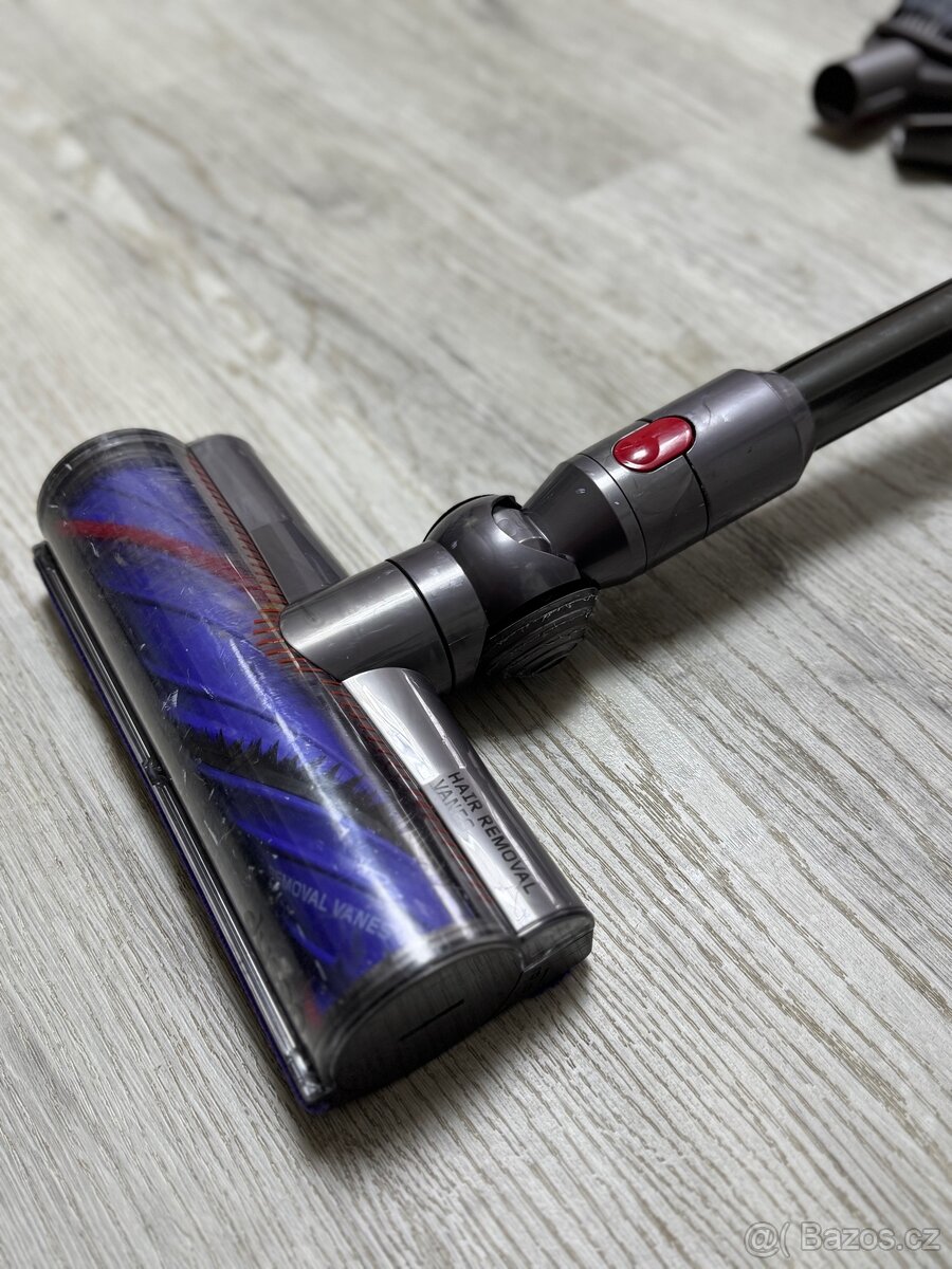 Dyson SV25 – kompletní sada + nabíječka - 2