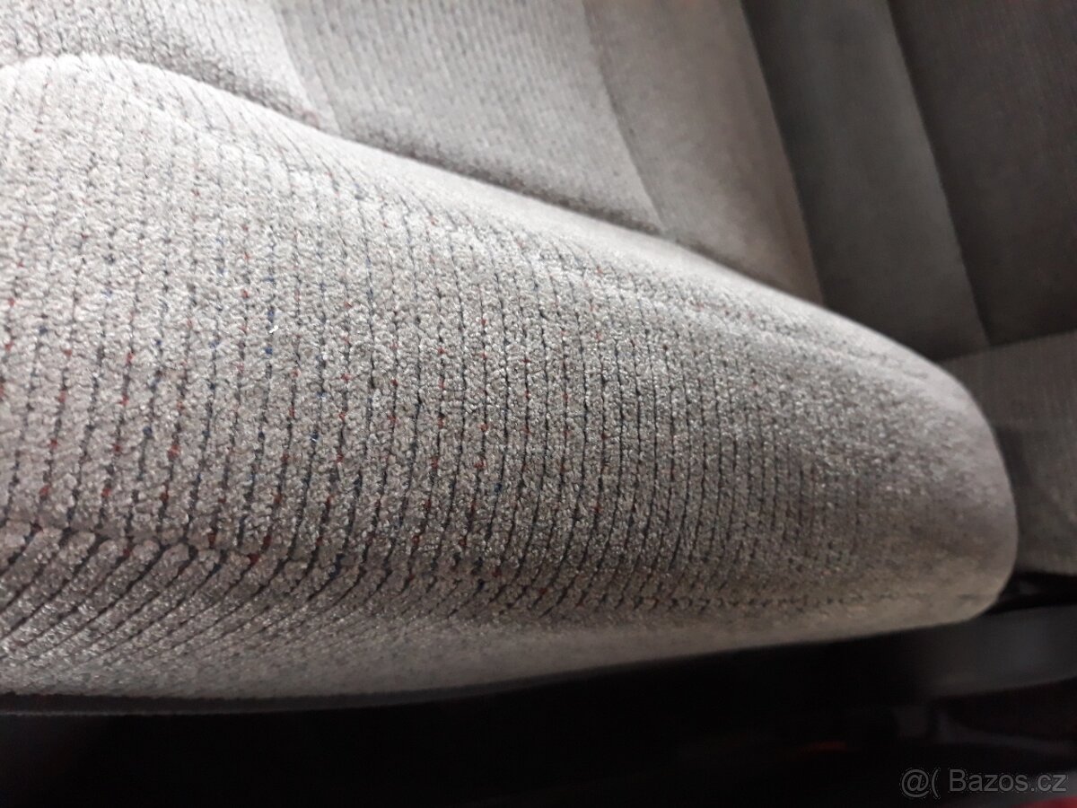 Prodej sedačky řidiče a poptávka misek tlumičů - 2