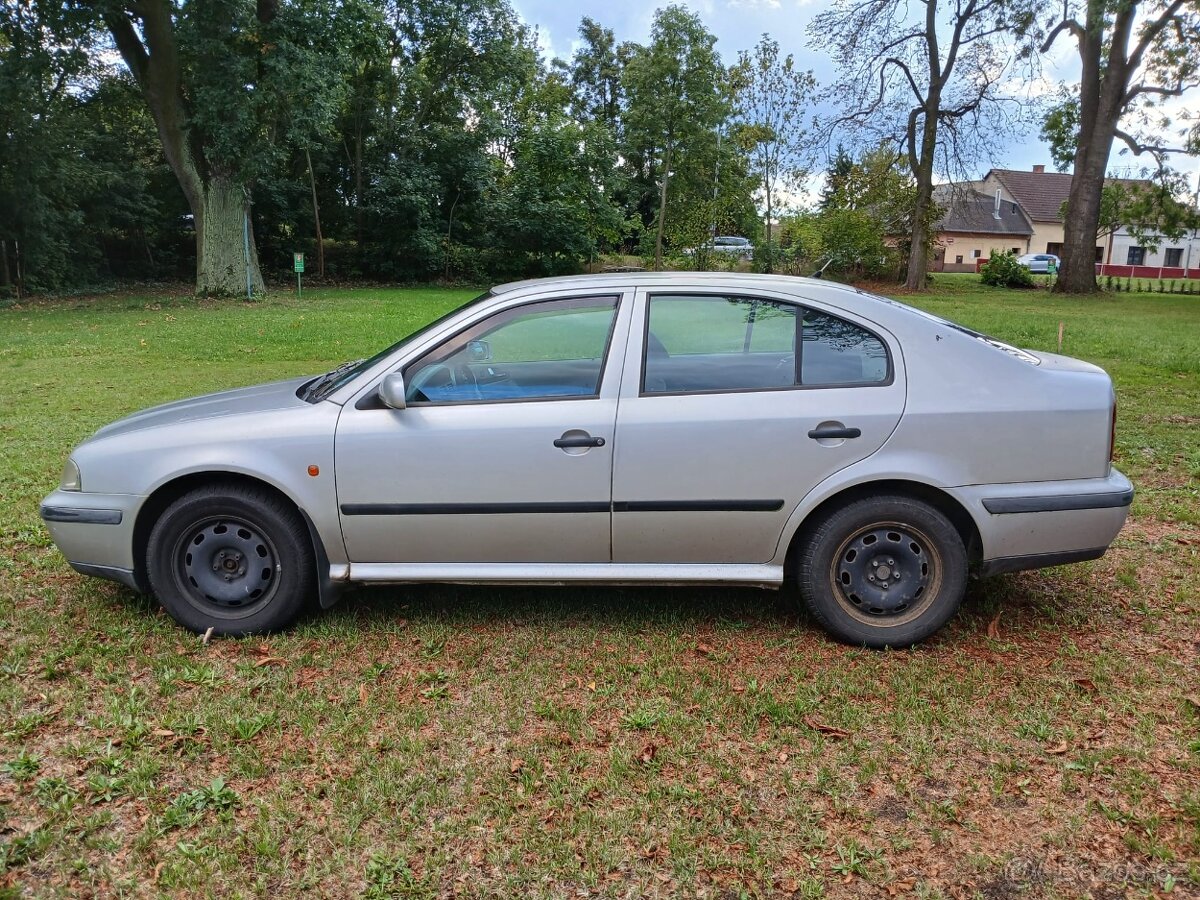 Škoda Octavia 1 - 2