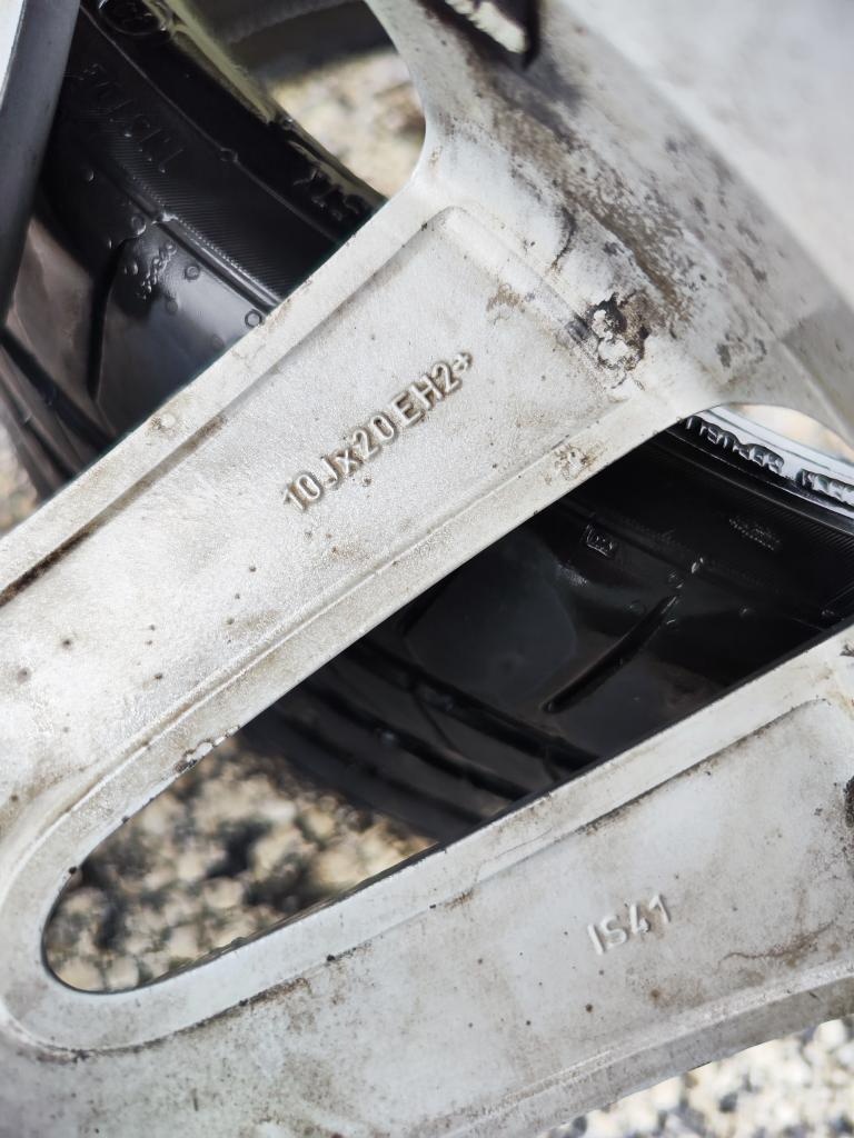 ORIGINÁL ALU kolo BMW 20'' - 2