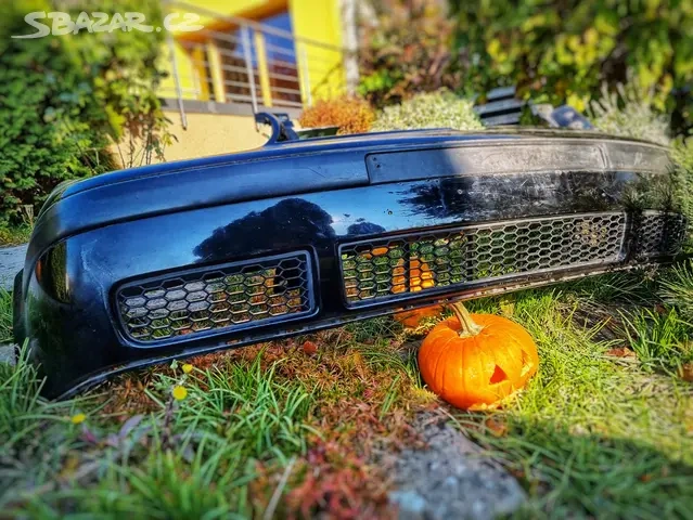 Honey comb mřížky VW Golf 4 nárazník - 2
