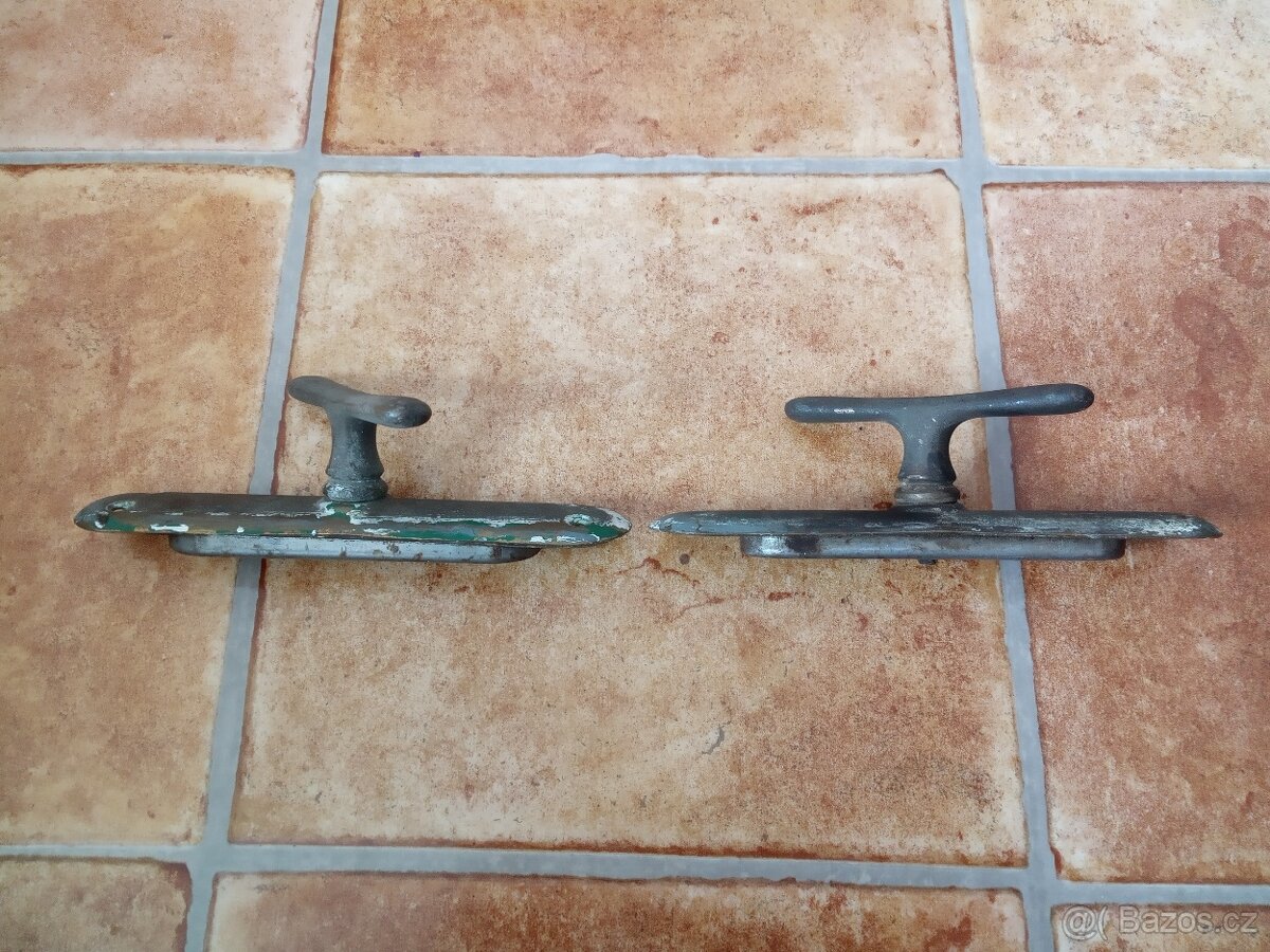 Okenní kování - 2