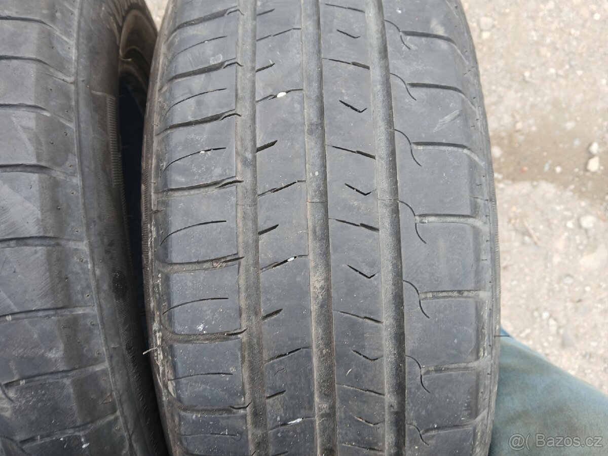 2x letni tomket 195/65 R15, vzorek 5mm - 2