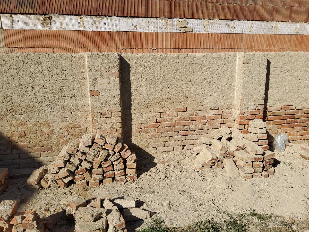 Cihly plné pálené z bouračky - REZERVOVANO - 2