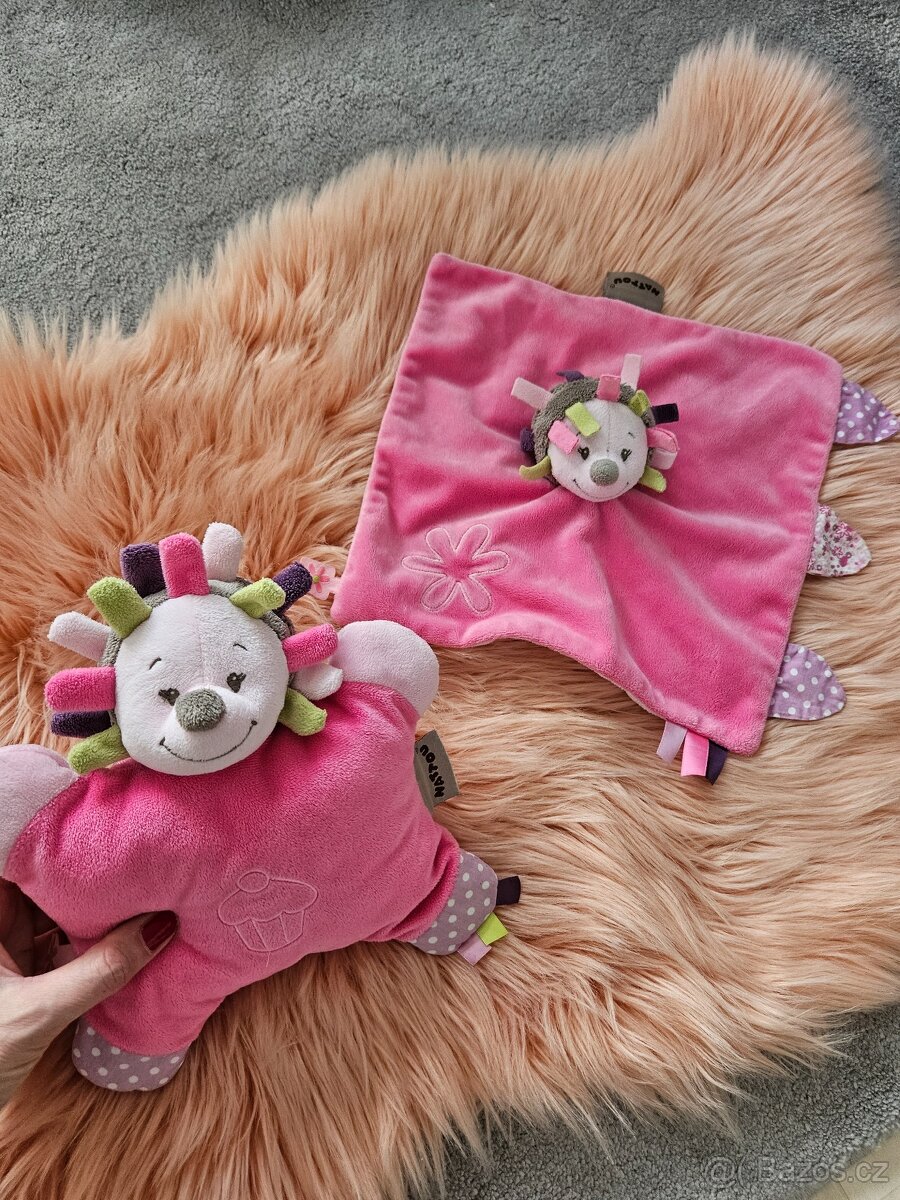 Muchlacek usinacek Nattou jezek - 2