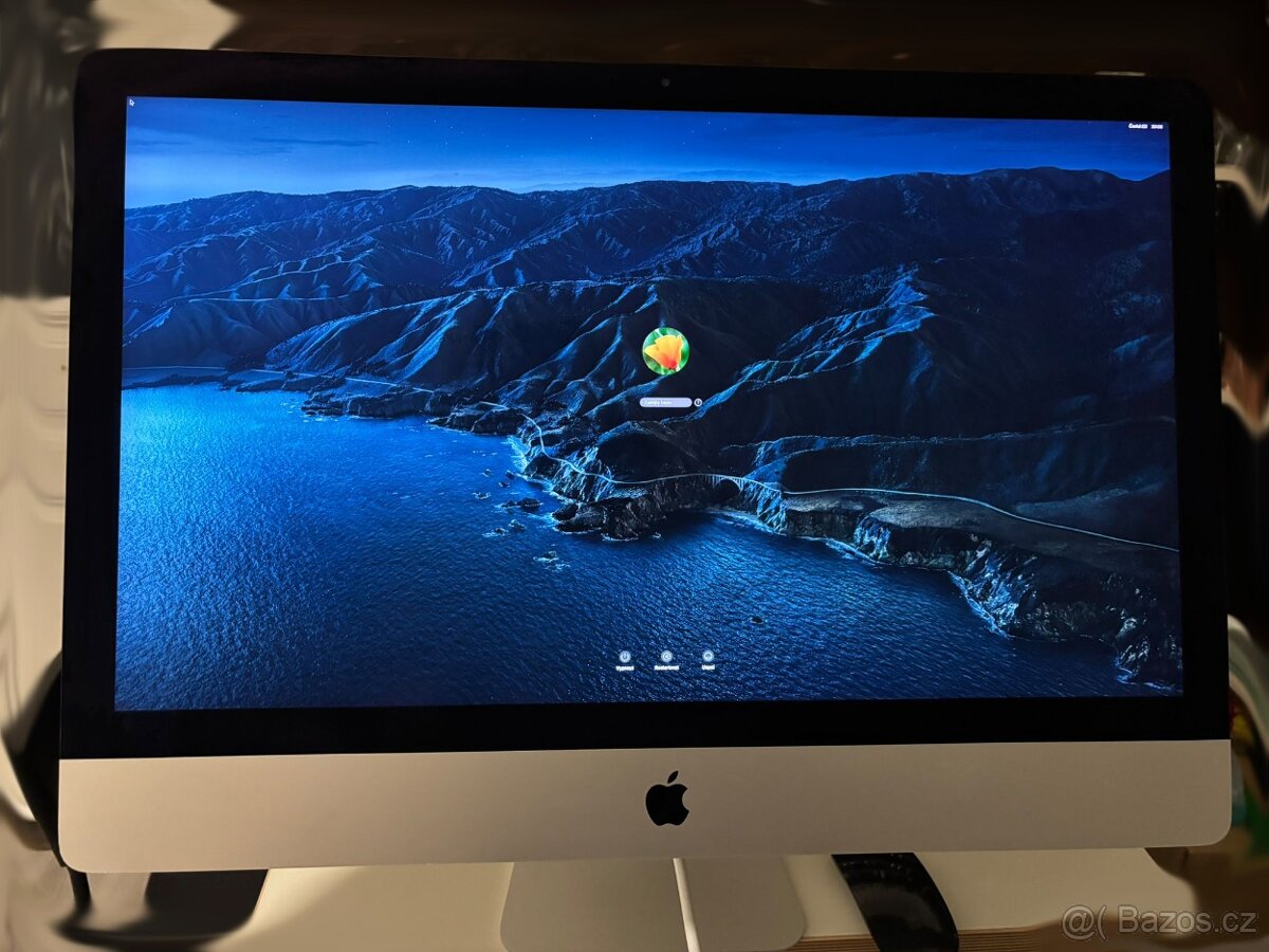 iMac 2017 5K display + Magic Mouse - 2