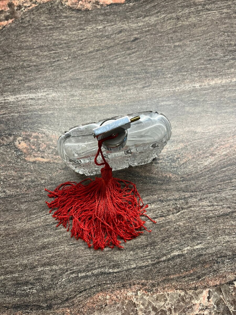 Nádoba na parfém - 2