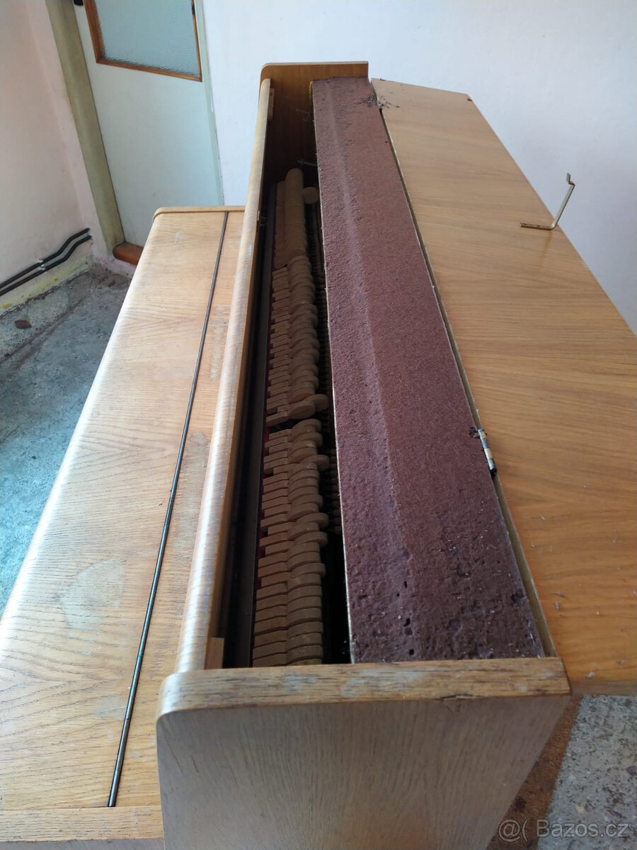 Weinbach - pianino - 2