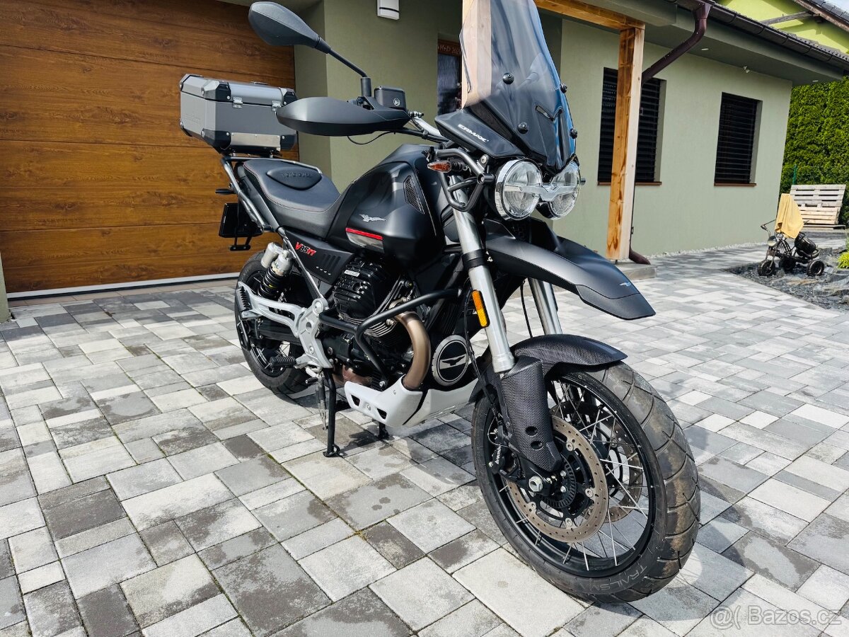 Moto Guzzi V 85 TT najeto 1.600 stav nového-spousta doplňků