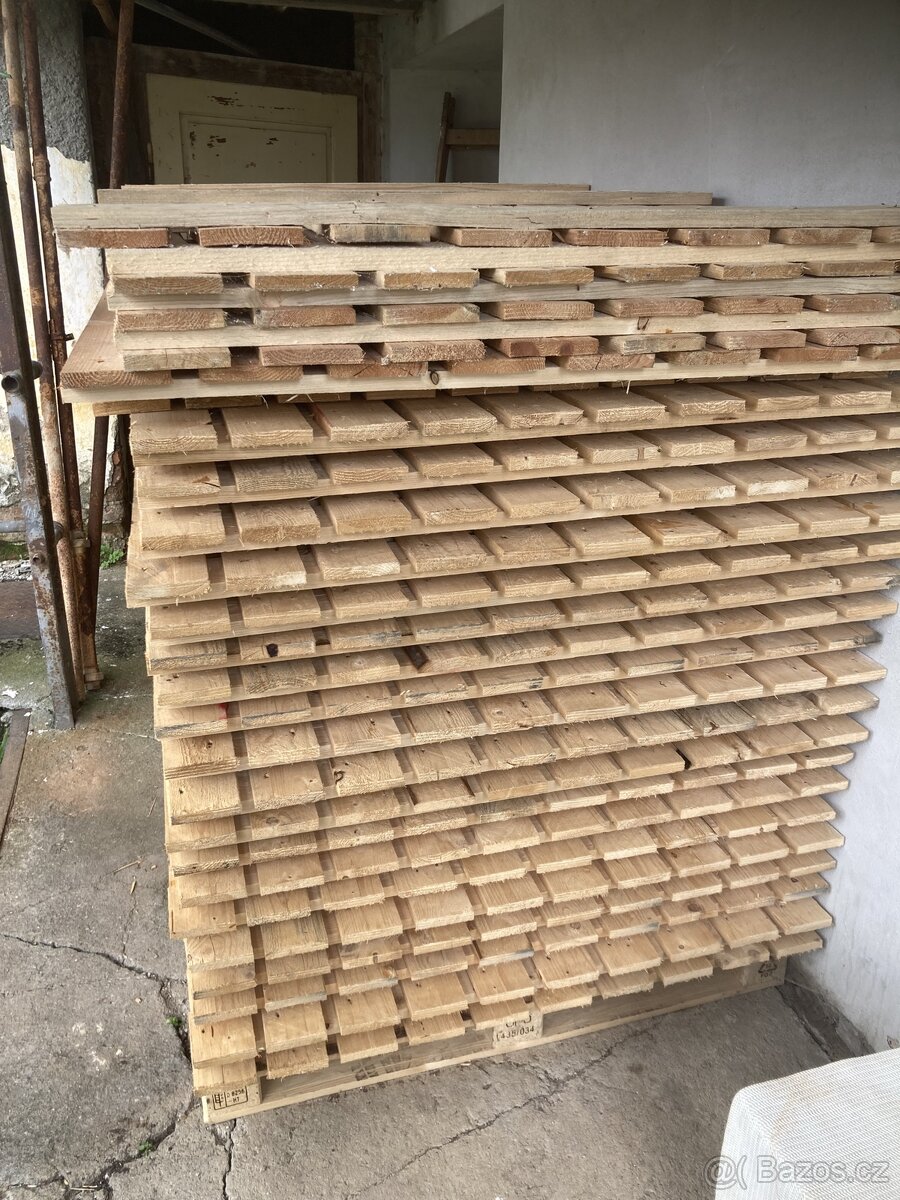 Drevene dílce plot Kurnik bouda. Chata - 2