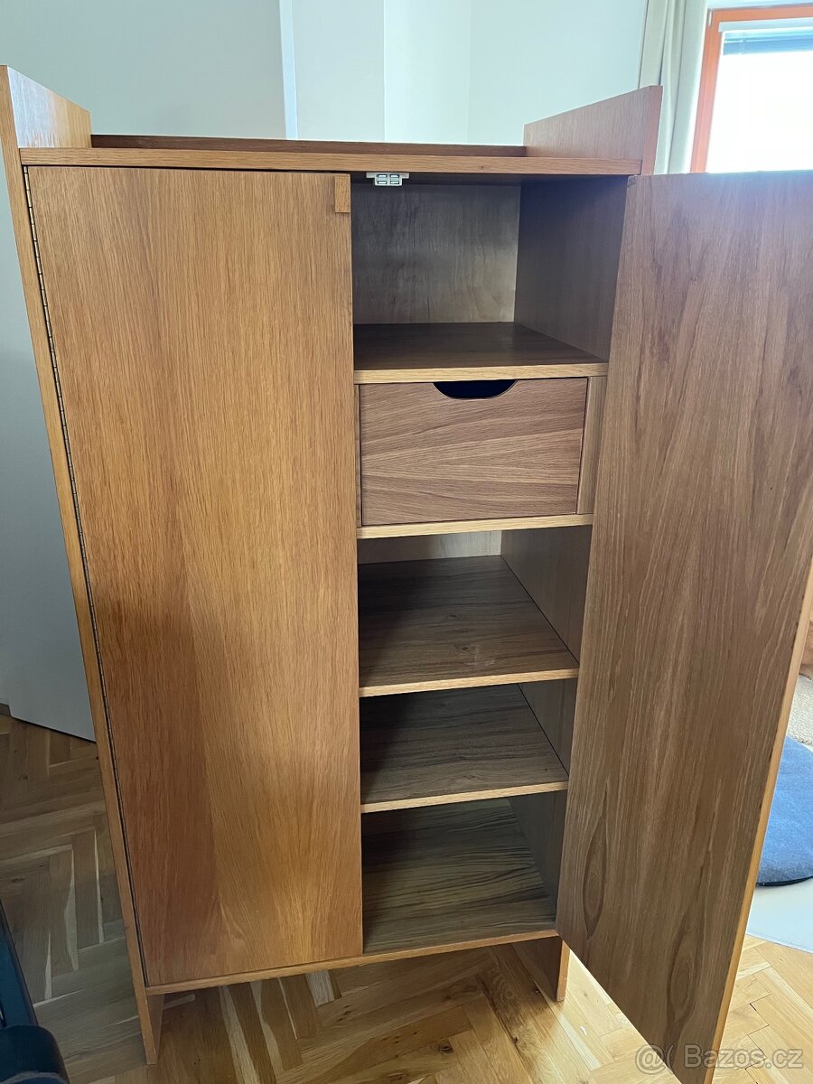 Komoda Krasna Jizba 1987 - 2