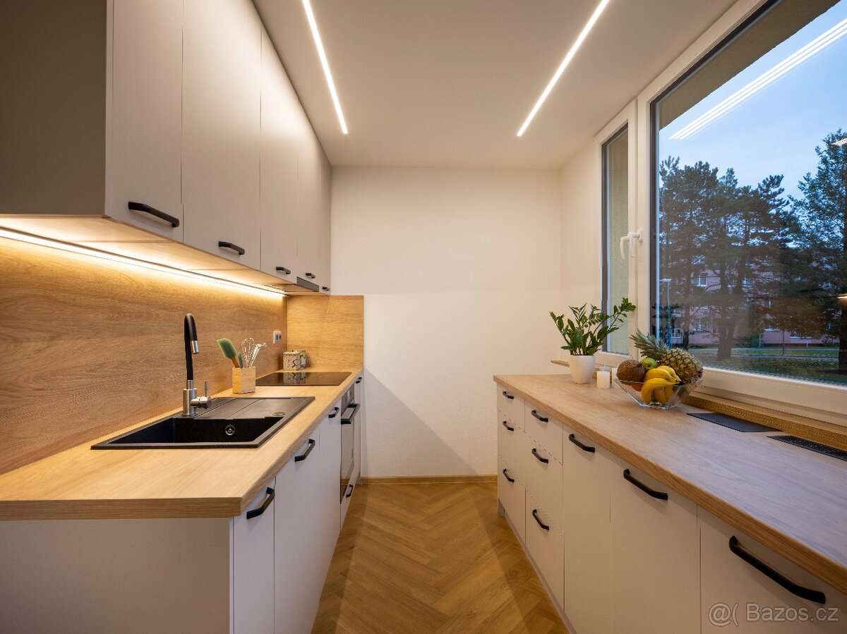 Krásný byt 3+1 po kompletní rekonstrukci 70 m2 - 2