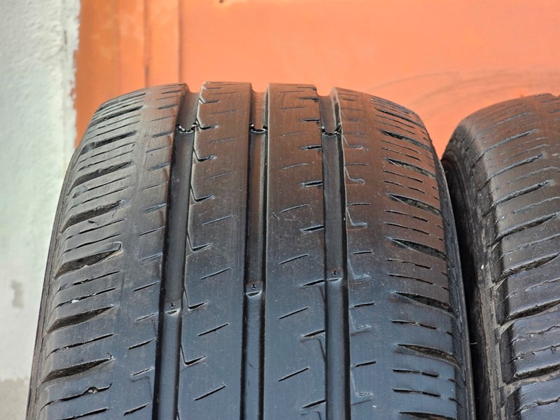 Letní Hankook 215/75/16C - 2