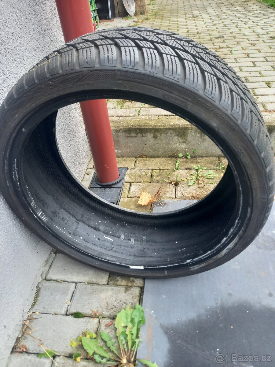Zimní pneu Vredestein 225/35 R19 88W - 2