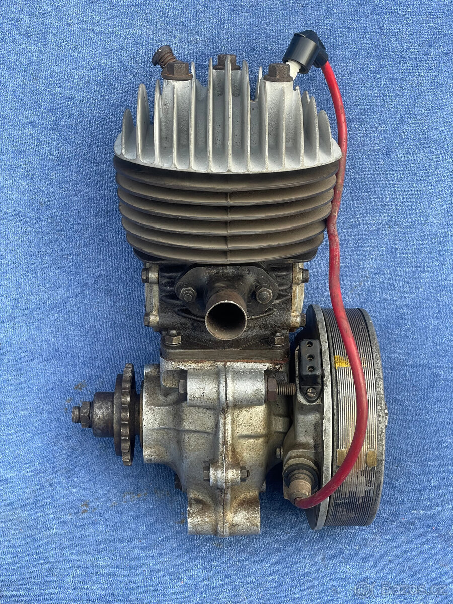 Jawa 250 Speciál FJ/Přírubová - Motor - 2