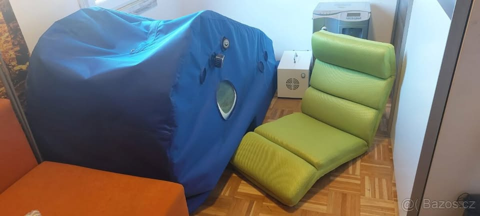 Hyperbarická kyslíková komora s příslušenstvím - 2