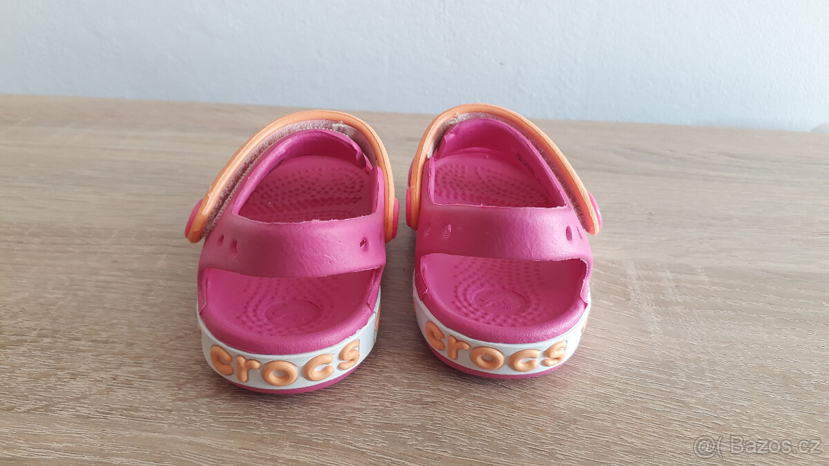 Prodám dětské sandálky CROCS CROCBAND - 2