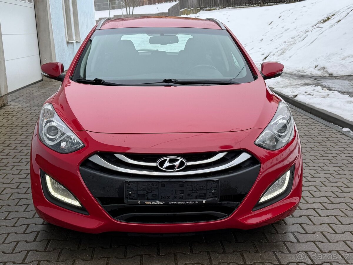 Hyundai i30. 1.6 CRDi 81 Kw - 2