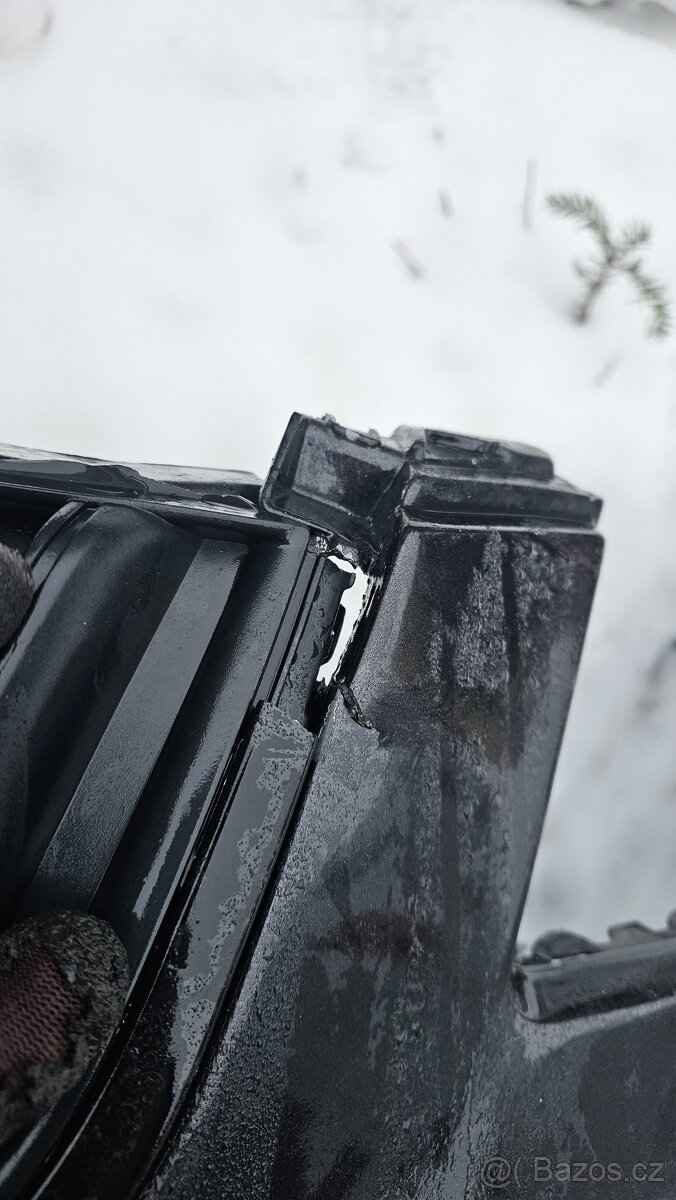 Předni Naraznik superb 2 - 2