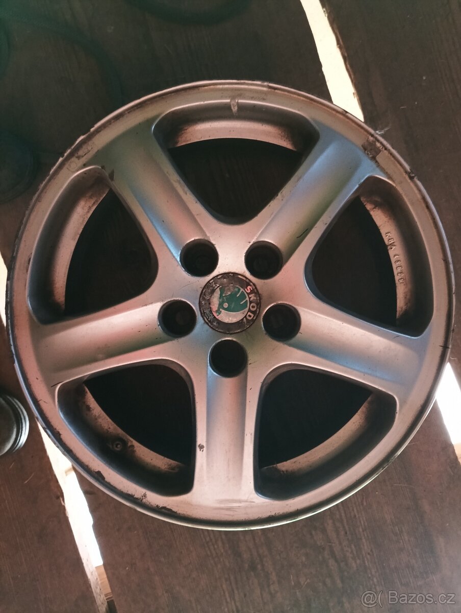 Original ALU kola na Octavia I - 2