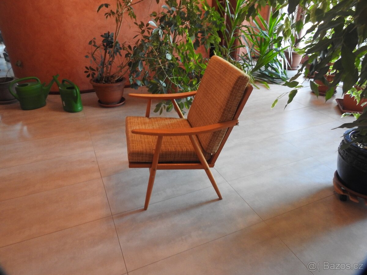 Prodám secesní křesílka z 60 let - 2