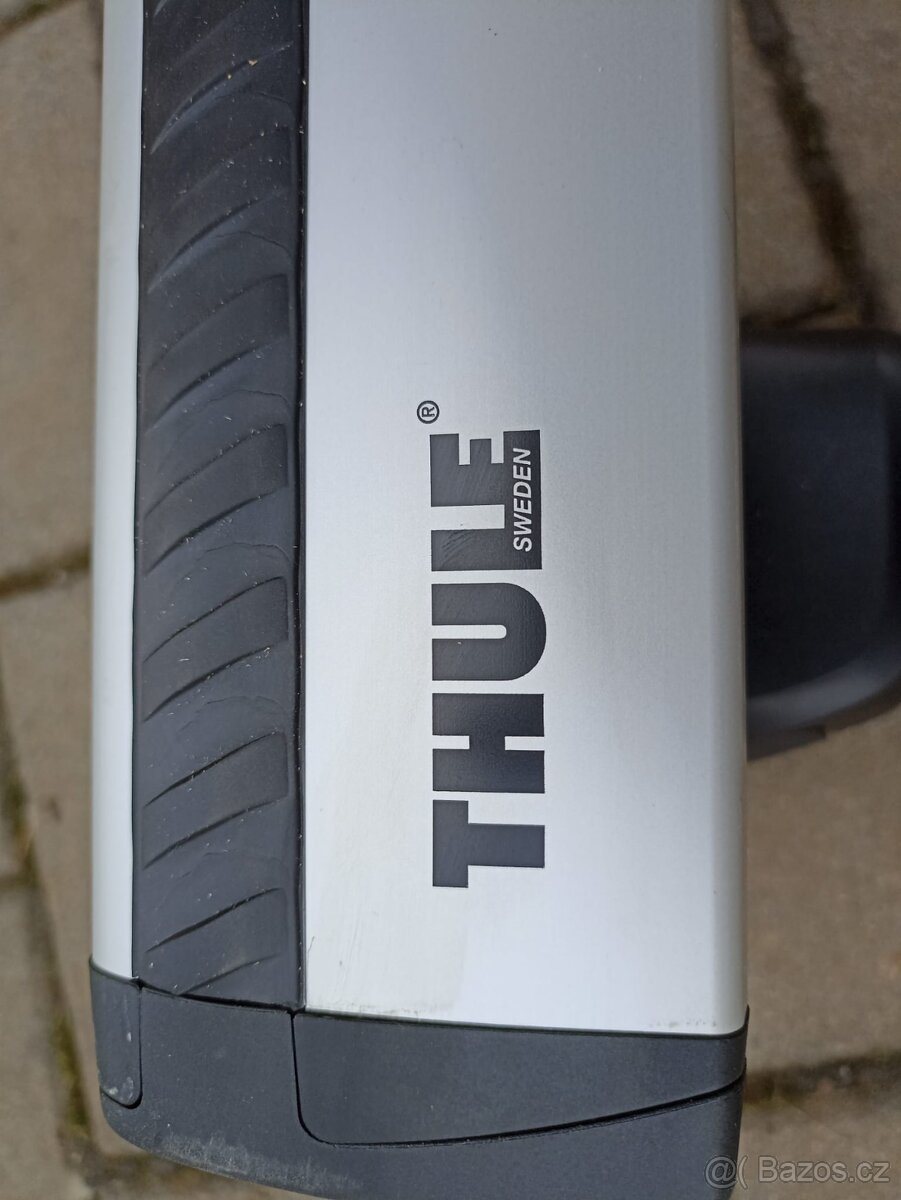 VW Golf7 Střesní příčníkyTHULE - 2