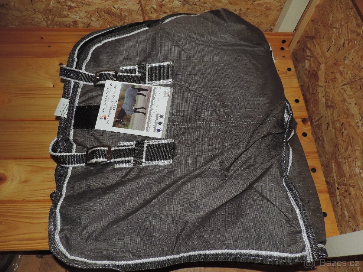 Výběhová deka WALDHAUSEN 600D + fleese 155 cm - 2