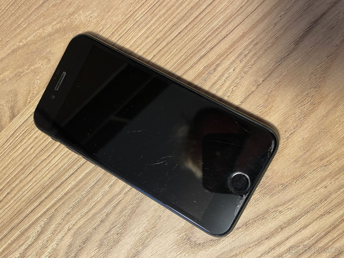 Apple iPhone SE 2020 128 GB, černý - 2