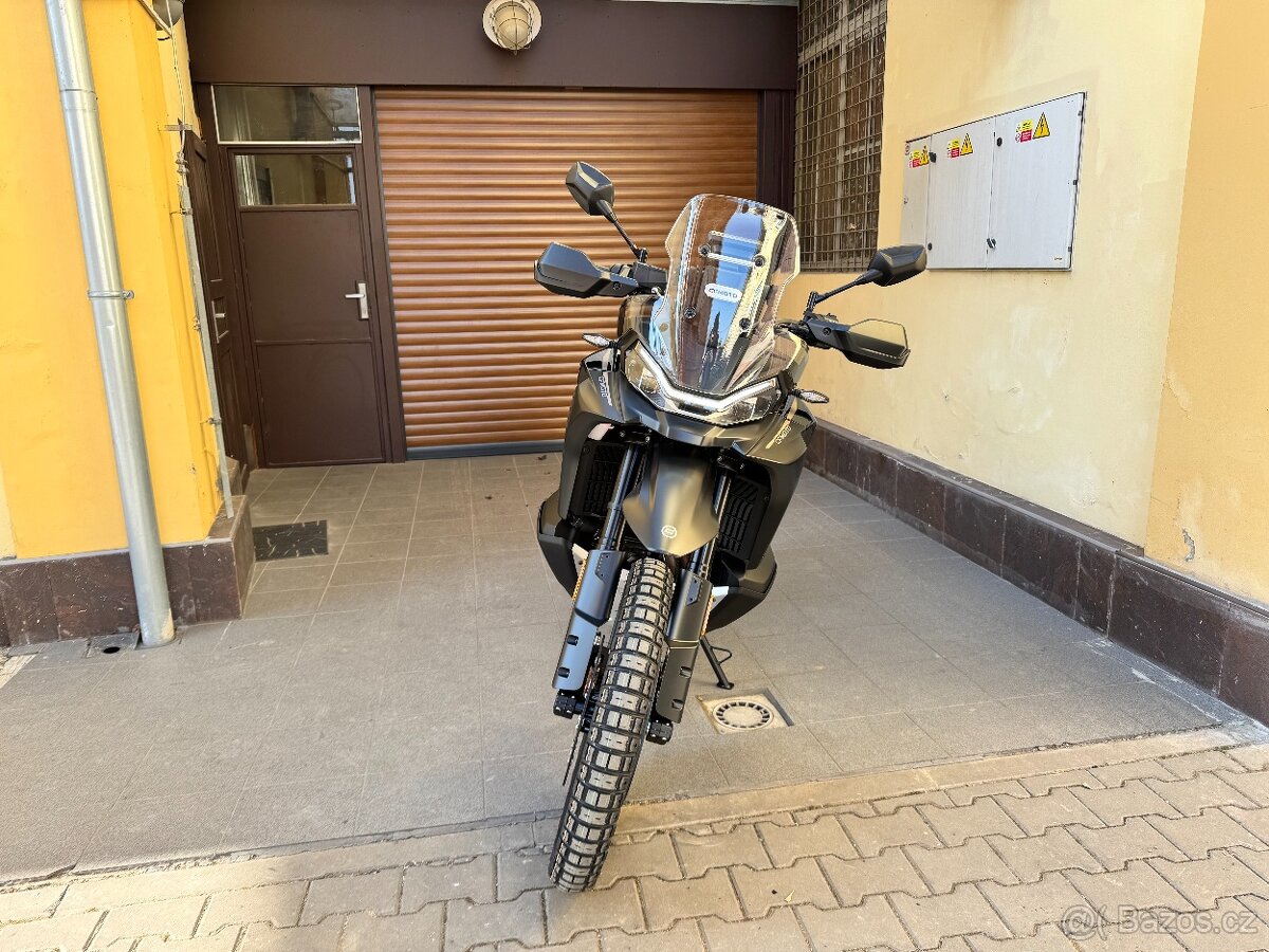 CFMOTO 800MT-X černá - sleva 8.000Kč na doplňky - 2