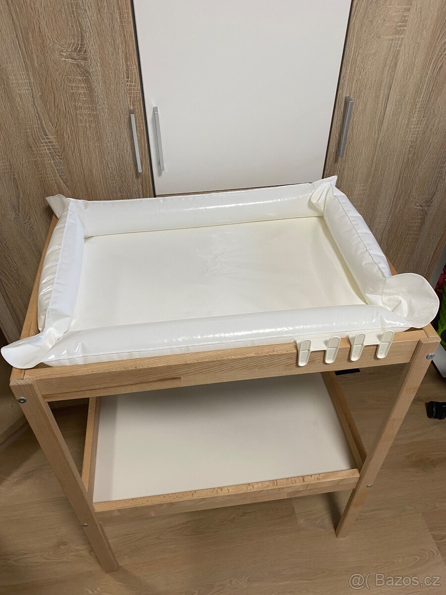 Ikea Sniglar Přebalovací stůl - 2