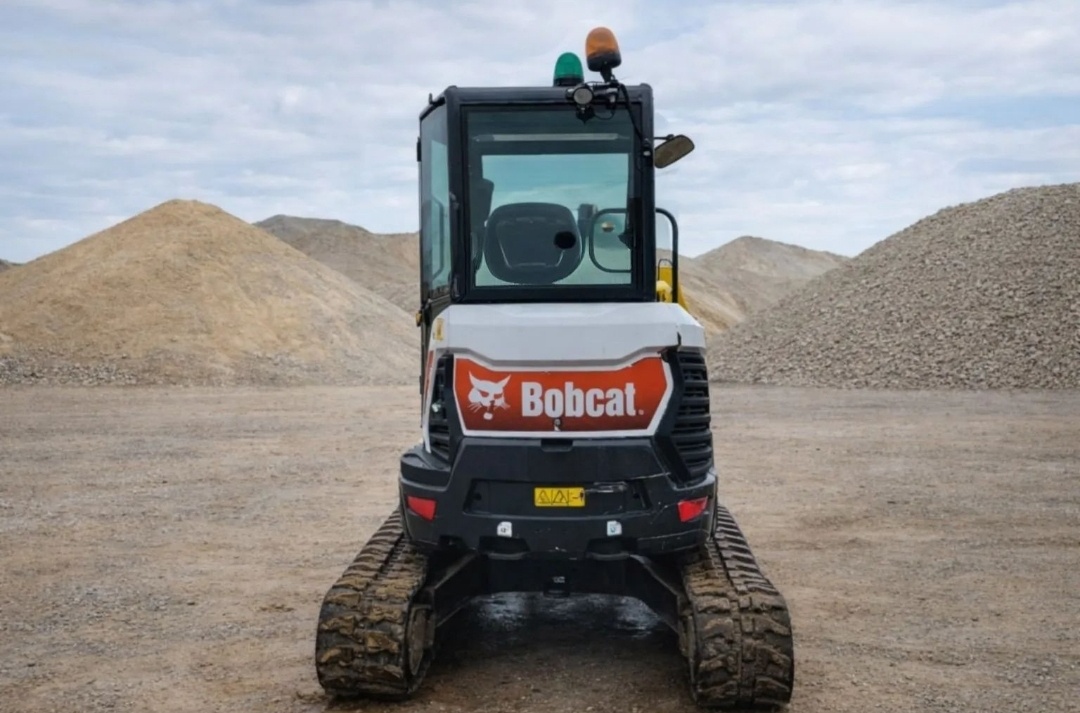 Minibagr.bagr bobcat e27 - 2